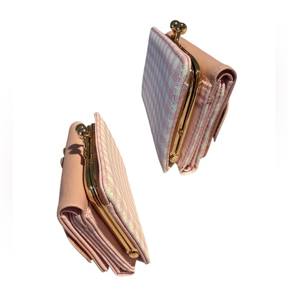 Kawaii Bunny My Melody Cute Pink Wallet with Kiss Lock Compartment 🆕 - Picture 5 of 7